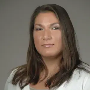 headshot of Naomi Lee